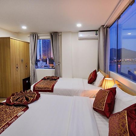 Iridescent Clouds Hotel Nha Trang -May Ngu Sac Екстериор снимка