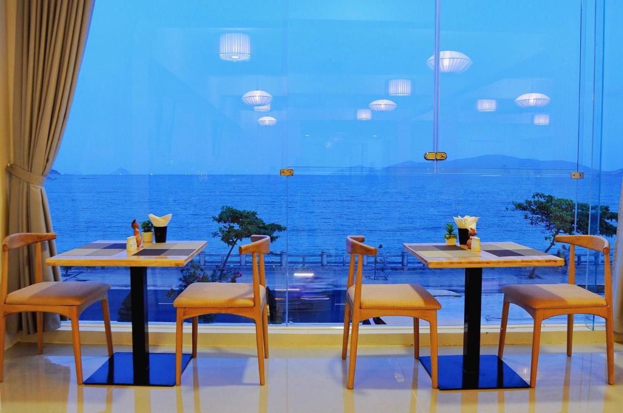 Iridescent Clouds Hotel Nha Trang -May Ngu Sac Екстериор снимка