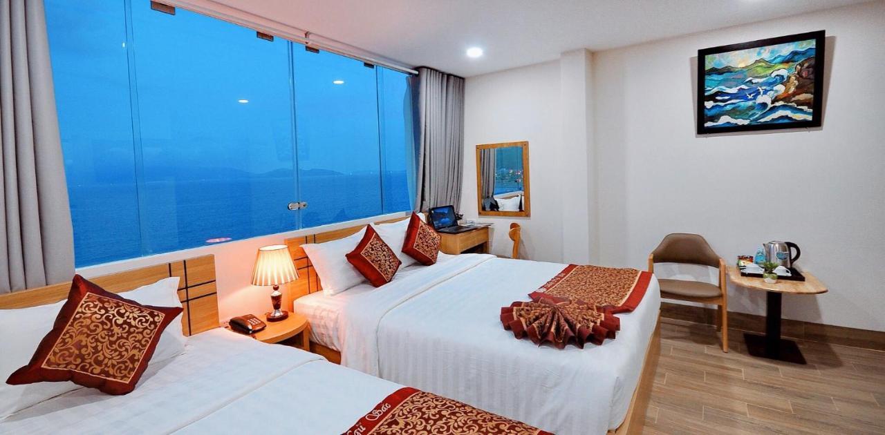 Iridescent Clouds Hotel Nha Trang -May Ngu Sac Екстериор снимка