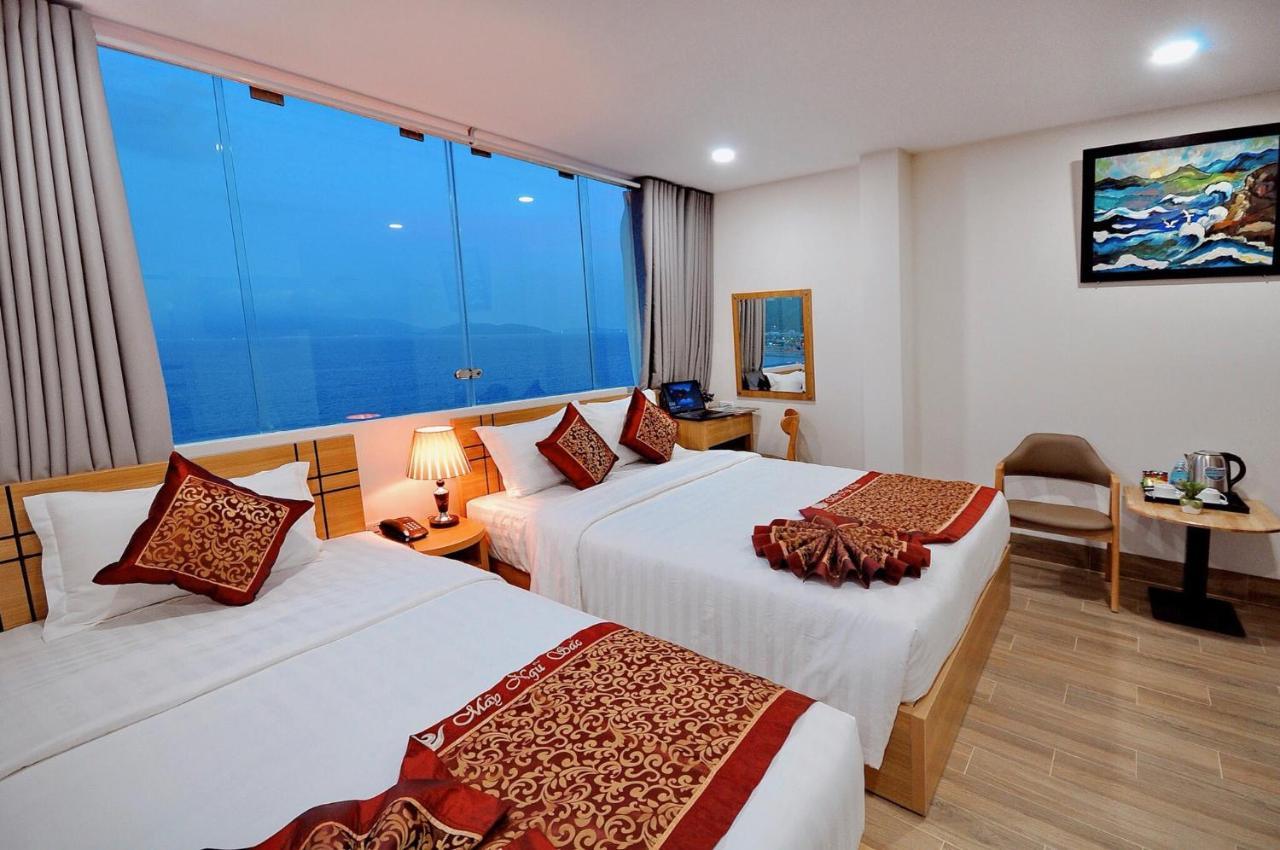 Iridescent Clouds Hotel Nha Trang -May Ngu Sac Екстериор снимка