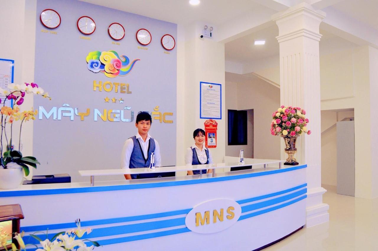 Iridescent Clouds Hotel Nha Trang -May Ngu Sac Екстериор снимка