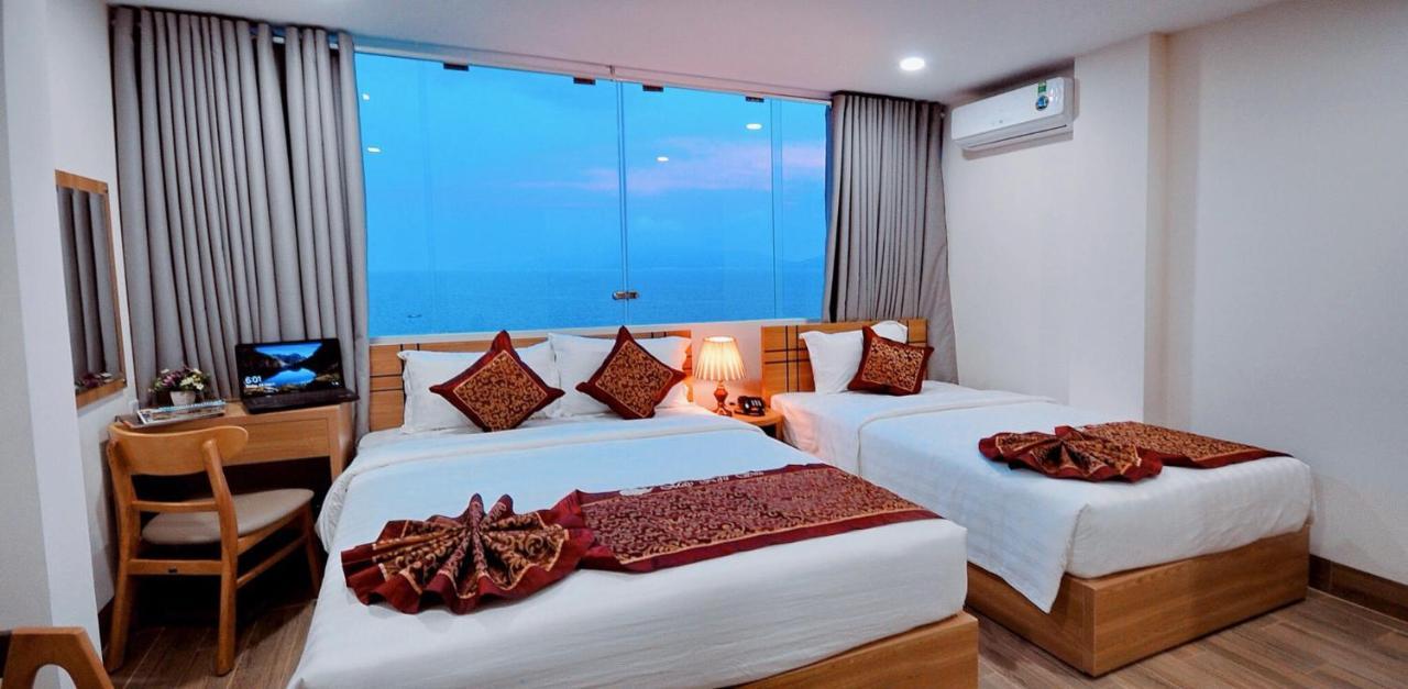 Iridescent Clouds Hotel Nha Trang -May Ngu Sac Екстериор снимка