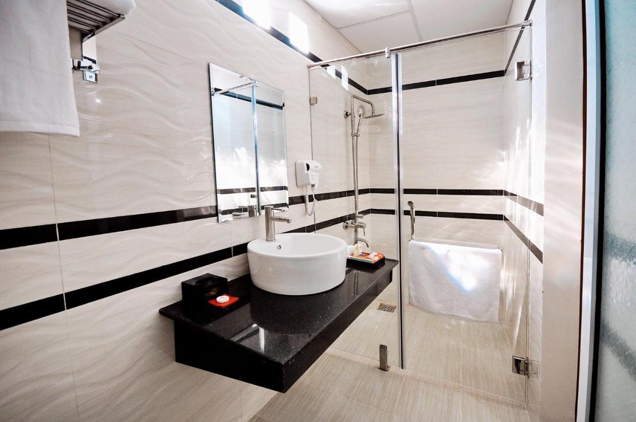 Iridescent Clouds Hotel Nha Trang -May Ngu Sac Екстериор снимка