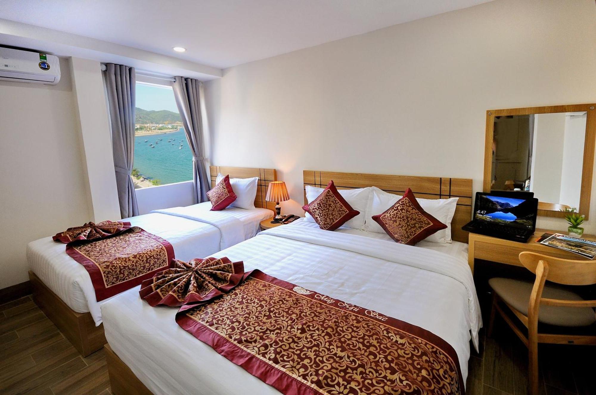 Iridescent Clouds Hotel Nha Trang -May Ngu Sac Екстериор снимка